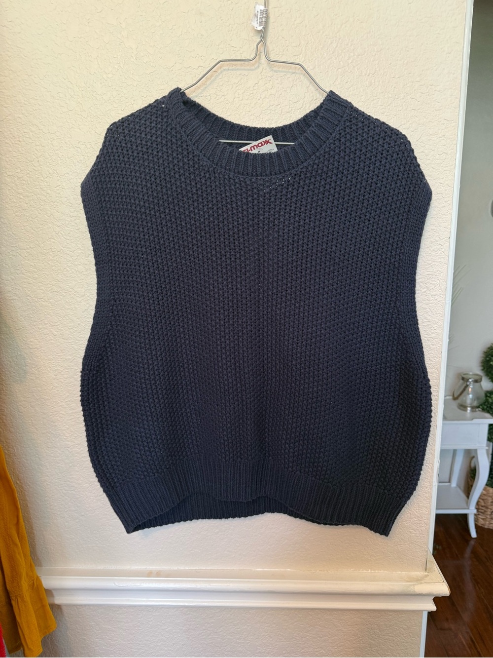 Chunky Knit Crewneck Sweater Vest - Navy XL JESSICA SIMPSON